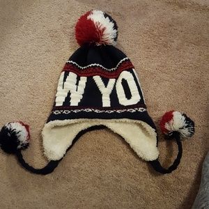 Robin Ruth NEW YORK winter fleece hat with pom pom
